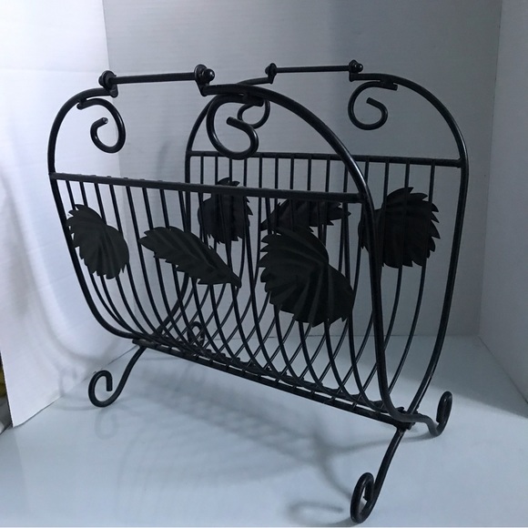 Folding metal book/magazine/album rack with leaf pattern - Picture 3 of 6